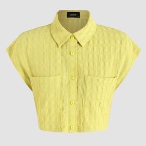 Texture pocket button up crop blouse